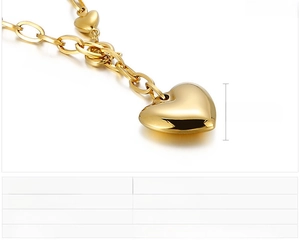Detailed size specifications for the gold heart pendant and stainless steel chain