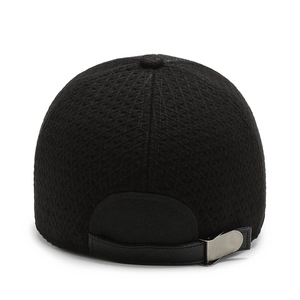 Men's winter thermal baseball cap featuring honeycomb texture and adjustable leather strap