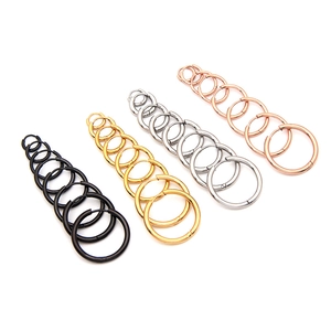 Set di orecchini a cerchio hip hop in acciaio inossidabile nero, oro, argento e rosa