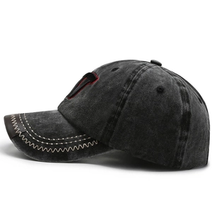 Vintage gewaschene schwarze Baumwoll-Basecap mit 3D-T-Stickerei und Ziernähten am Schirm