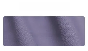 Vue macro du tissu côtelé violet pour legging de yoga avec texture tricotée sans couture