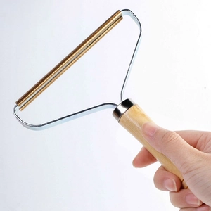 Portable Manual Lint Remover Wood Handle Pure Copper Blade Fabric Shaver Fuzz Remover For Woolen Coat Carpet Clothing