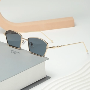 Irregular Polygon Metal Sunglasses Retro Fashion Photochromic UV400 Protection Eyewear For Men And Women