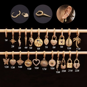 Boucles D'oreilles Créoles Huggie En Cuivre Plaqué Or Avec Pendentifs Zircon Hippocampe Étoile Cœur Bijoux De Piercing