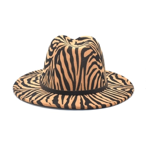 Chapeau fedora en laine à motif zèbre marron avec large bord et ruban en cuir noir
