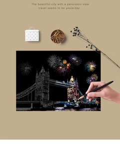 Detail des London Tower Bridge Kratzbild-Sets mit Stift zur Anwendung auf schwarzer Karte