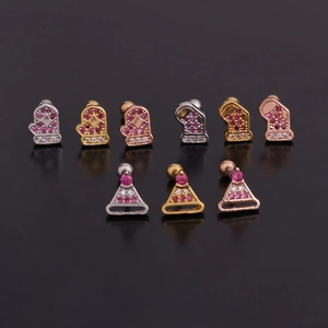Boucles d'oreilles en acier inoxydable en forme de chapeau avec zircons roses