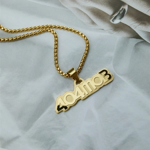 Collier avec pendentif logo 404MOB doré et chaîne vénitienne pour hommes et femmes