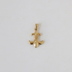 Polished 18k gold plated stainless steel fleur-de-lis pendant with a sleek finish