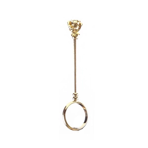 Golden rose-shaped cigarette holder ring made of metal for hands-free smoking