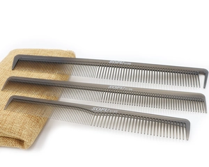 Detailset aus drei professionellen, ultradünnen Friseurkämmen für Präzisionshaarschnitte