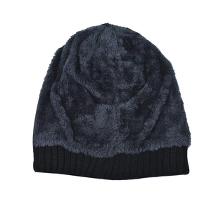 Winter striped knit beanie with thick fleece lining for warmth in black and charcoal gray