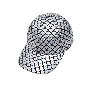 Silver fish scale pattern hip-hop baseball cap with metallic shiny finish and flat brim