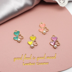 DIY colorful heart-shaped gold alloy pendants with white pearls for jewelry making