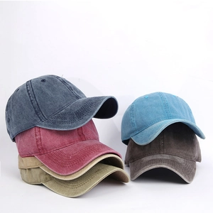 Berretti da baseball in cotone lavato in blu scuro, bordeaux, kaki, azzurro e grigio scuro