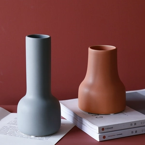 Juego de jarrones de cerámica nórdica Morandi mate en colores terracota y gris oscuro