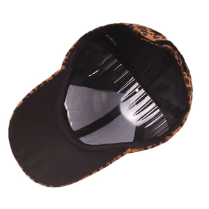 Classic leopard print baseball cap with internal support frame for sun protection
