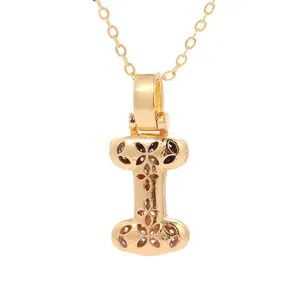 Collier pendentif lettre I plaqué or avec motif floral ajouré et chaîne à maillons