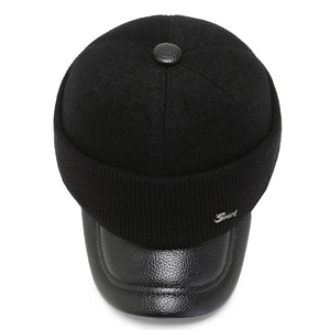 Herren Winter-Baseballkappe mit Ohrenschützern, Strickdetails und Lederschirm