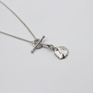 Minimalist 925 silver irregular hammer pendant necklace with OT clasp closure