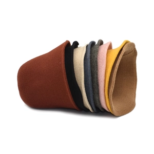 Chapeaux bob en tricot de laine pour femmes disponibles en huit couleurs d'automne