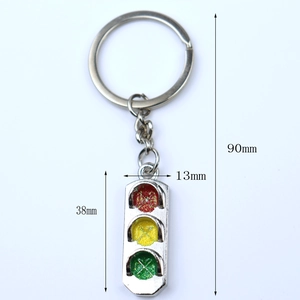 Detail showing traffic light keychain dimensions 90mm total length and 38mm metal body