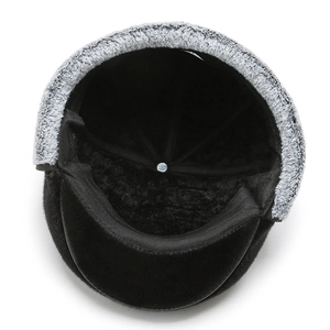 Winter men's thermal flat cap with plush lining and faux fur trim for ear protection