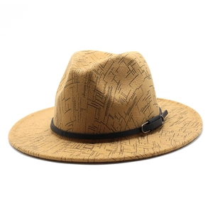 Chapeau fedora classique en laine moutarde avec motifs abstraits et bande en cuir