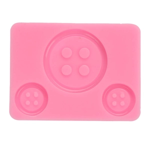 Roze siliconen mal met drie verschillende maten knoopvormen voor fondant en DIY-gebruik