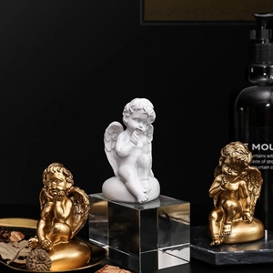 Figurines d'anges cupidon nordiques or et blanc pour décoration de luxe et cadeaux