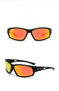 Lunettes de soleil sport avec monture noire mate et verres miroirs orange, vues de face et profil