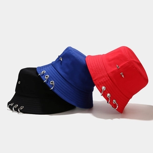 Chapeau Bob Punk Streetwear Coton Canvas Anneaux Métalliques Rivets À Pointes Unisexe Protection Solaire