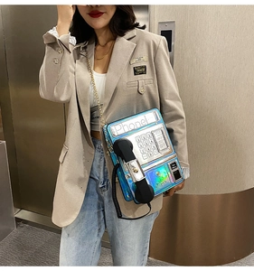 Sac bandoulière téléphone vintage unique avec finition laser irisée et chaîne dorée