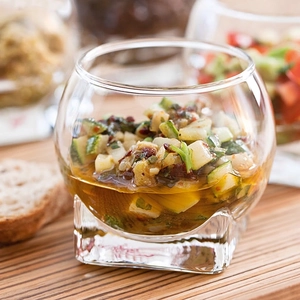 Creative glass pudding cup with round body and square base for home desserts