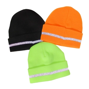 Bonnet en tricot avec bande réfléchissante haute visibilité en noir, orange et vert