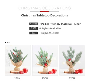 Détails des mini sapins de Noël avec pommes de pin, baies et base en lin