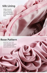 Dettaglio borsa da sera in raso rosa con rose 3D fatte a mano e manico in perle eleganti