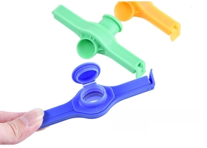 Detail of multi-color food bag sealing clips with pouring spouts for snack preservation