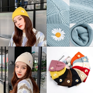 Unisex Winter Warm Knit Beanie Hat Featuring Daisy Embroidery Soft Acrylic Ribbed Cuff Skull Cap Outdoor Casual Headwear
