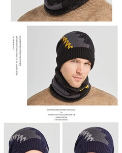 Nahaufnahme von Strickmütze und Schal-Set mit dickem Fleece-Futter und Musterdetails