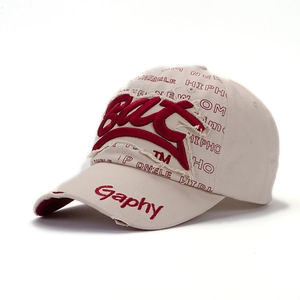 Beige cotton baseball cap with red Gaphy embroidery and hip-hop lettering detail
