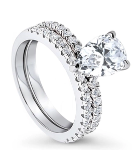 Luxury pear-cut diamond wedding ring set with pave small stones on silver bands
