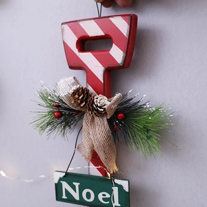 Wooden Christmas shovel hanging decor with red stripes and green Noel sign for wall