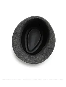 Innenansicht des Wollfilzhutes mit schwarzem Futter und Etikett für Größe 58 cm