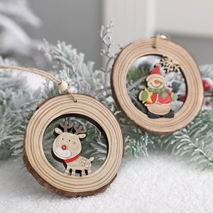 Decorazioni natalizie rustiche in legno con renna e pupazzo di neve per l'albero di Natale