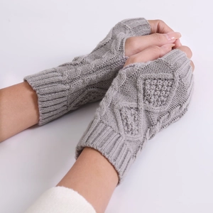 Close-up of grey cable knit pattern on these stylish fingerless thermal arm warmers