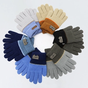 Gants en tricot à cinq doigts pour enfants en plusieurs couleurs avec écusson en cuir JUMP