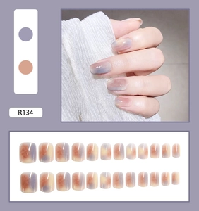 Detail of R134 purple marble gradient press-on nails in 24 pieces square-oval set