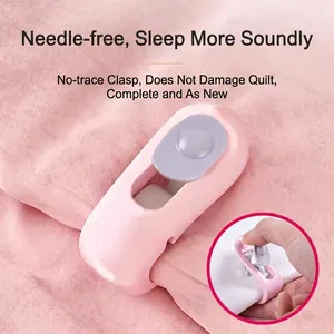 Pink needle-free quilt cover clips with secure U-shaped buckle for duvet fixing