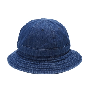 Chapeau bob en denim bleu foncé avec œillets d'aération et bords surpiqués pour le soleil